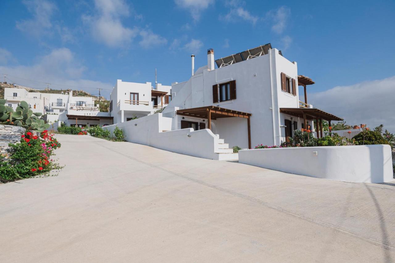 Petros Studios & Suites Naxos City Buitenkant foto