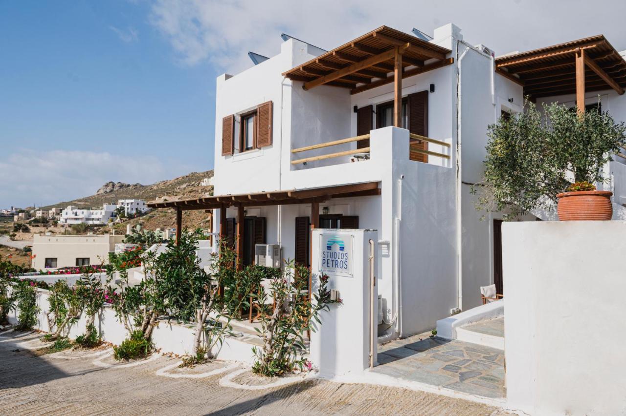 Petros Studios & Suites Naxos City Buitenkant foto